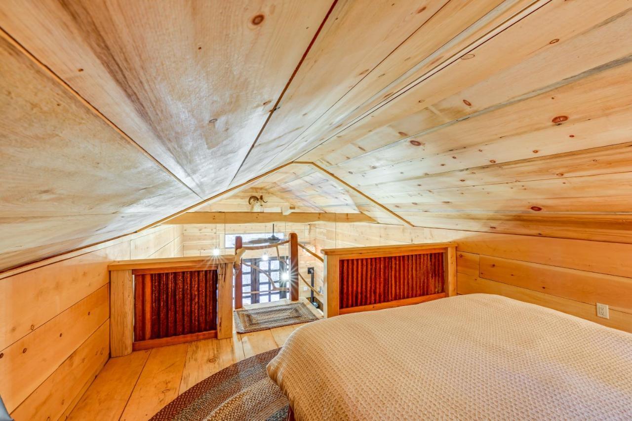 Enchanting Creekside Cabin Near Kings Canyon Park! Badger Exteriér fotografie